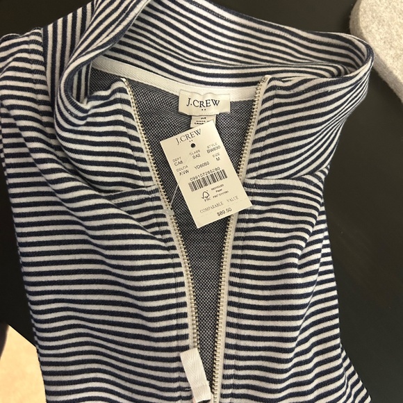J Crew Terry Quarter zip NWT, Size Medium - Picture 3 of 4